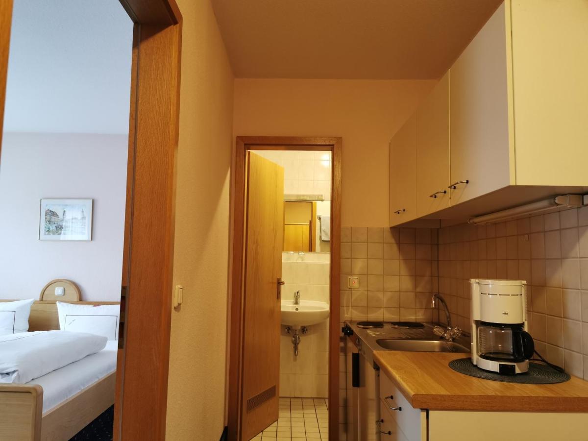 Hotel Ebner バート・ケーニッヒスホーフェン・イム・グラープフェルト エクステリア 写真